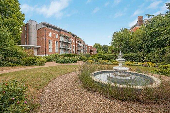 2 Bedroom Flat For Sale In Myddelton Passage, Clerkenwell, London, EC1R