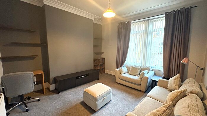 1 Bedroom Flat To Rent In Wallfield Crescent, Rosemount, Aberdeen, AB25