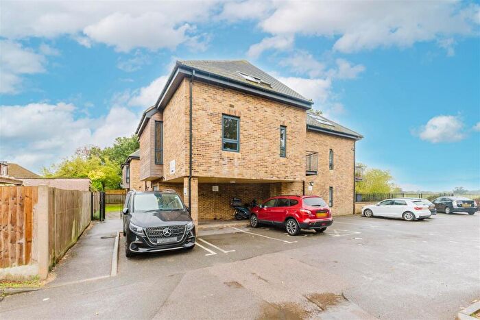 2 Bedroom Apartment For Sale In Oak Tree Court, Broadfields, HA2