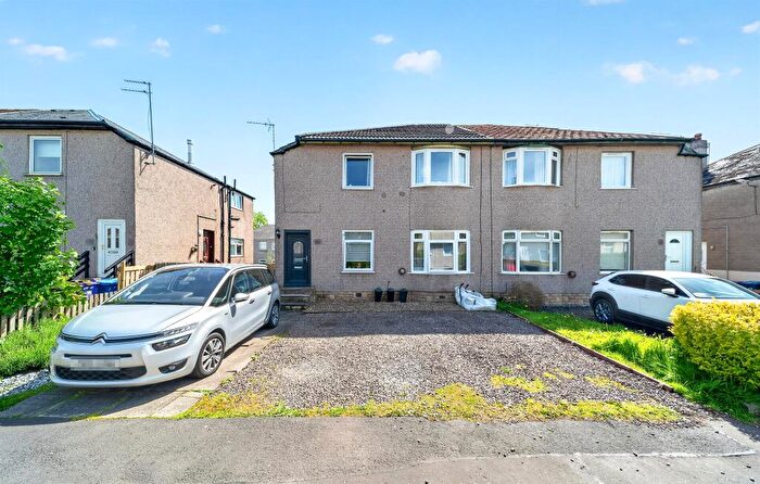 3 Bedroom Flat For Sale In Crofton Avenue, Glasgow, G44