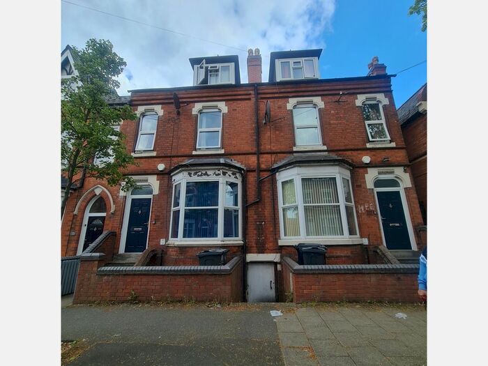 13 Bedroom Property To Rent In Gordon Road, Lozells, Birmingham, B19