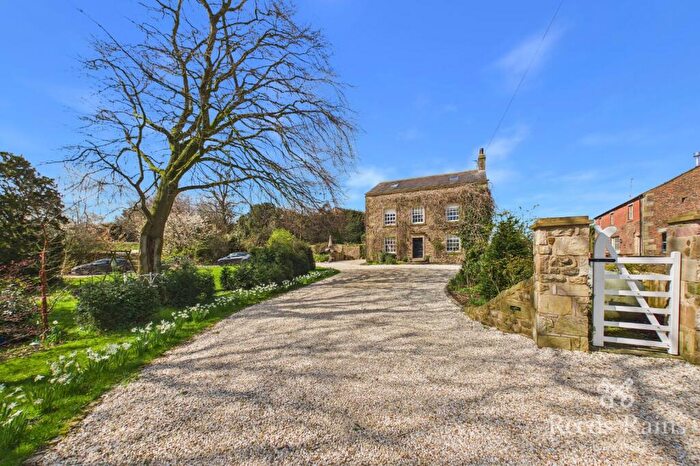 5 Bedroom Detached House To Rent In Syke House Lane, Goosnargh, Preston, Lancashire, PR3