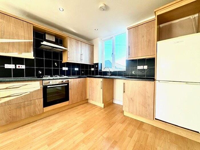 2 Bedroom Apartment To Rent In Newton Court, Newton Street, Barnsley, S70