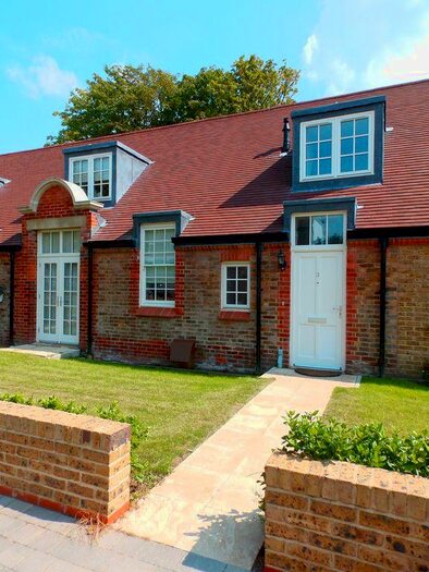 2 Bedroom Terraced House To Rent In Upper Shoreham Road, Shoreham-By-Sea, West Sussex, BN43