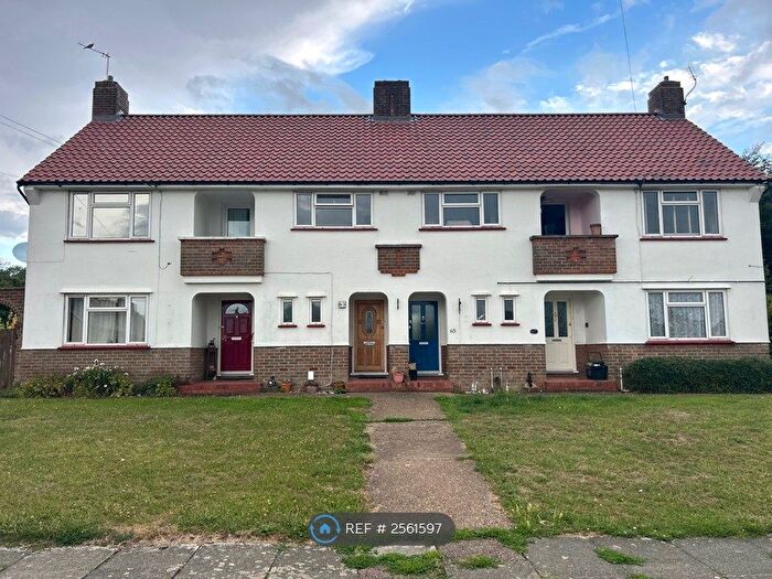2 Bedroom Maisonette To Rent In Downland Way, Epsom, KT18