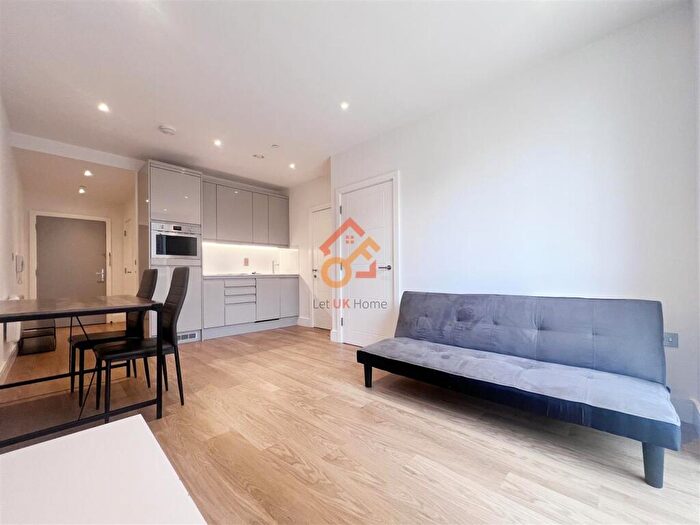 1 Bedroom Flat To Rent In West Timber Yard, Hurst Street, Birmingham, B5