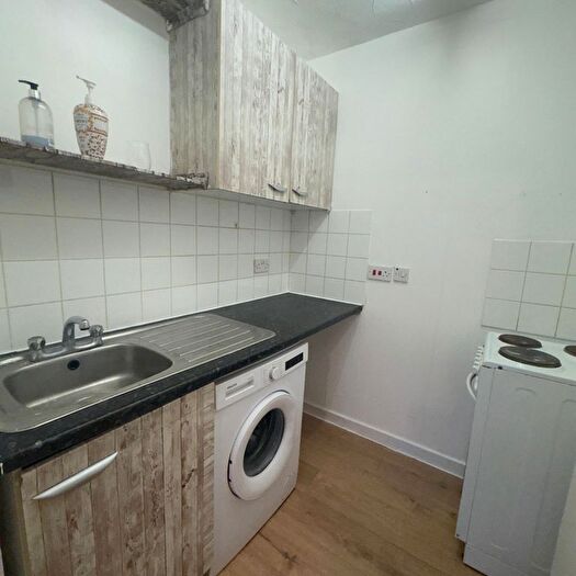 1 Bedroom Studio To Rent In Hill Road, CR4