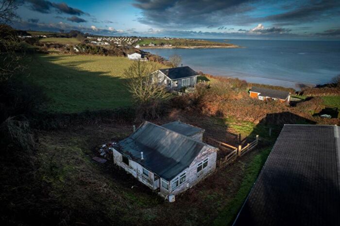 2 Bedroom Chalet For Sale In Dinas Farm, Penrhyn Point, Benllech, Ynys Mon, LL74
