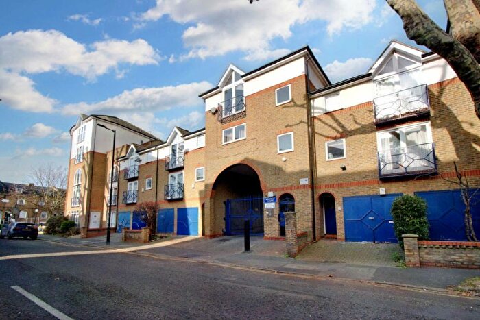 1 Bedroom Flat To Rent In Croft Street, Surrey Quays, SE8