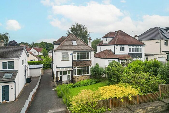 4 Bedroom Detached House For Sale In West Park Road, Roundhay, Leeds, LS8