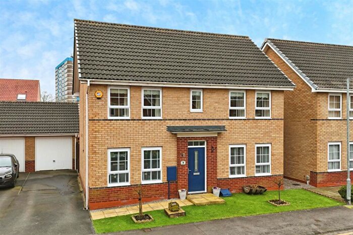 4 Bedroom Detached House For Sale In Boundary Way, Hull, HU4