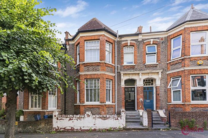 4 Bedroom Property For Sale In Alcester Crescent, London, E5