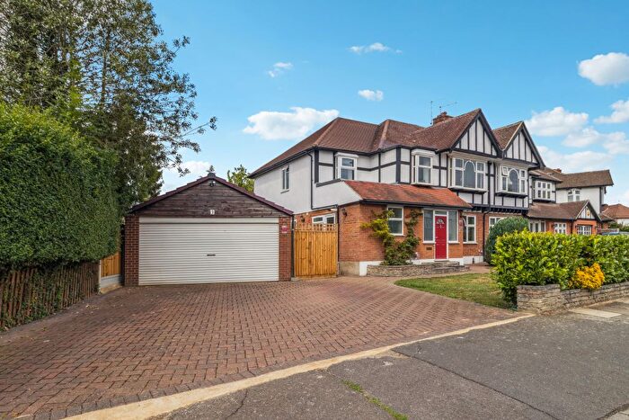 4 Bedroom Semi-detached House For Sale In Burwood Avenue, Pinner, HA5