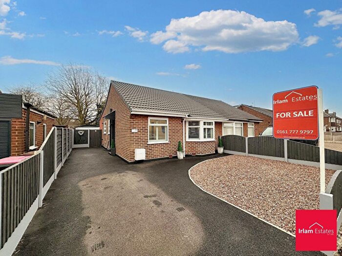 2 Bedroom Bungalow For Sale In Platts Drive, Irlam, M44