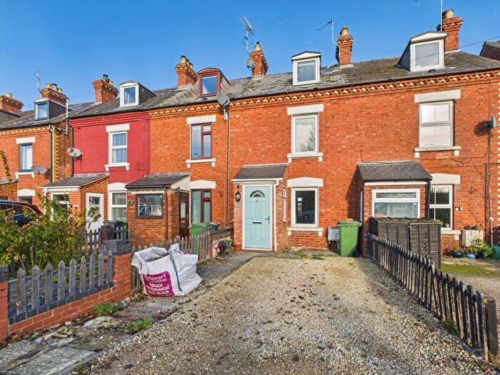 2 Bedroom Terraced House For Sale In Avenue Terrace, Stonehouse, GL10