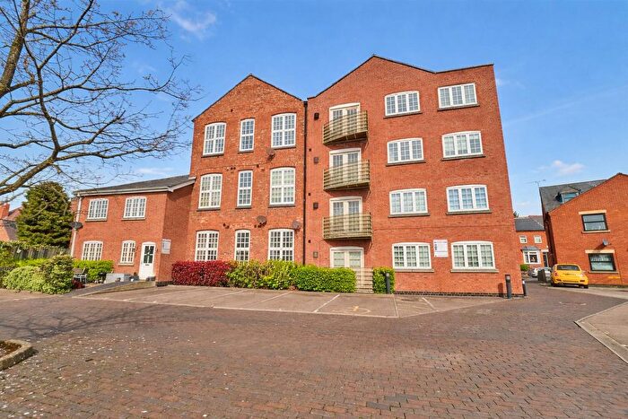 2 Bedroom Flat For Sale In Shilton Road, Barwell, LE9