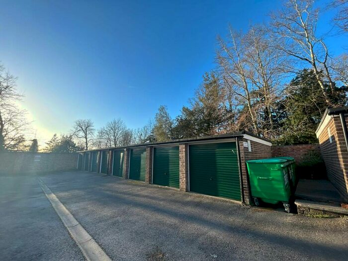 Garage / Parking To Rent In Granville Court, Cheney Lane, OX3