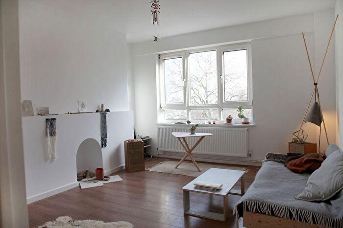 1 Bedroom Flat For Sale In Approach Road, Reynolds House Approach Road, E2