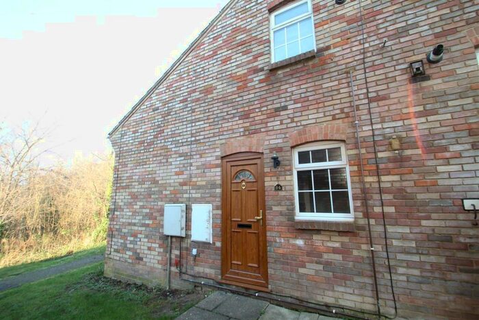 1 Bedroom End Of Terrace House To Rent In Hunters Close, Tring, HP23