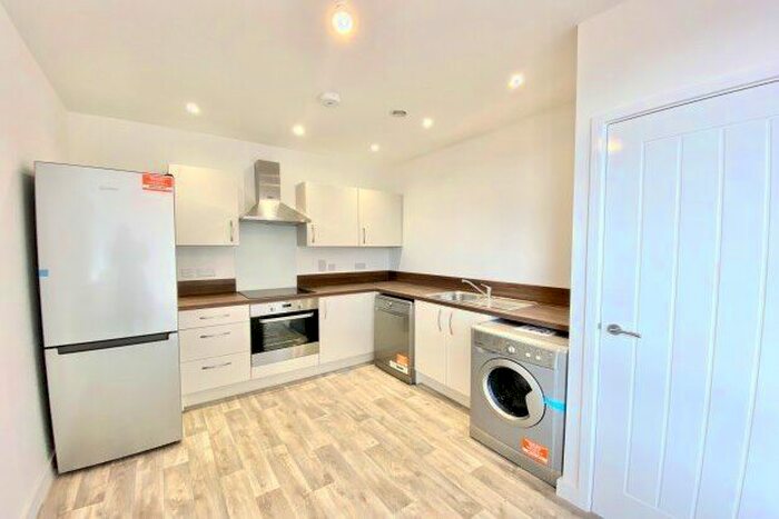2 Bedroom Flat To Rent In Abbey Meadows, Leicester, LE4