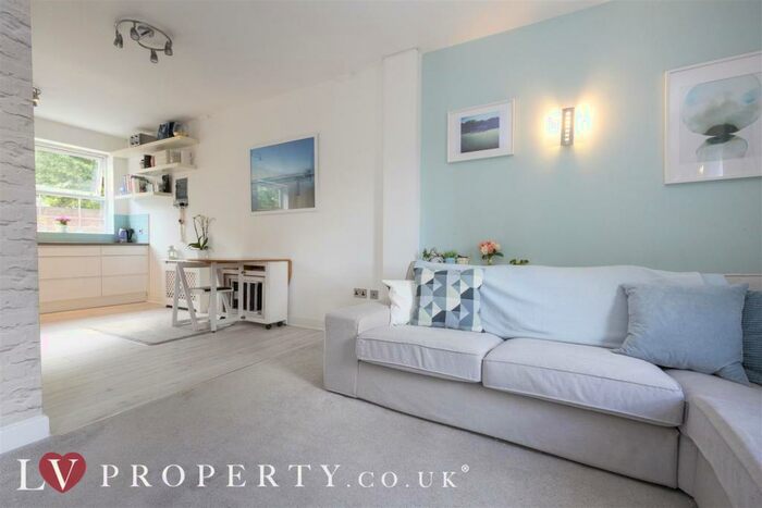 2 Bedroom House To Rent In Warstone Parade East, Birmingham, B18