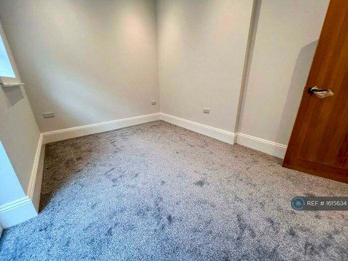 1 Bedroom Bungalow To Rent In Mulberry Green, Rossendale, BB4