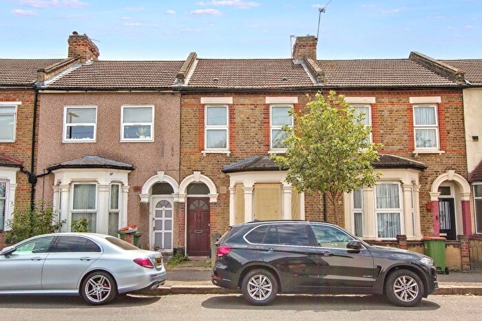 1 Bedroom Flat For Sale In Knox Road, London, E7