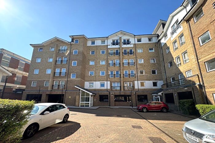 2 Bedroom Flat To Rent In Melbourne Road, Wallington, SM6