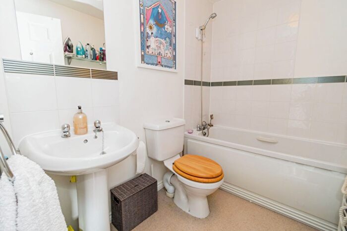 3 Bedroom End Of Terrace House For Sale In Folland Close, North Baddesley, Southampton, Hampshire, SO52