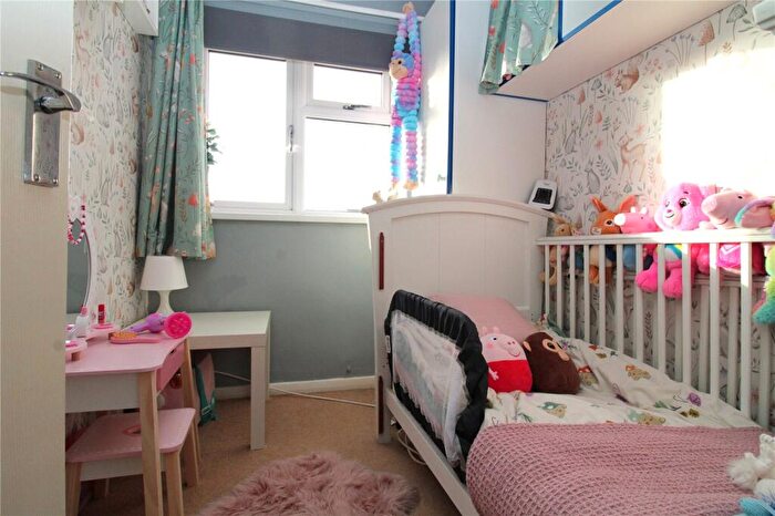 3 Bedroom Terraced House For Sale In Sandgate, Swindon, Wiltshire, SN3