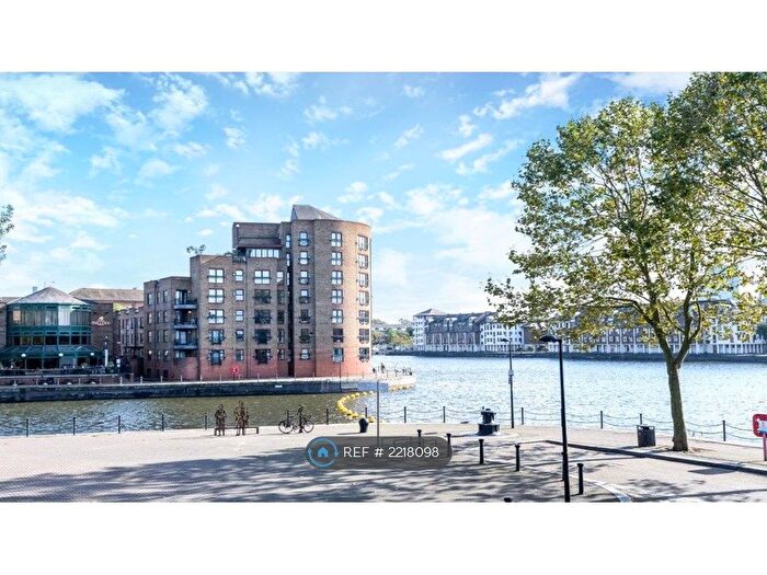 1 Bedroom Flat To Rent In Brunswick Quay, London, SE16