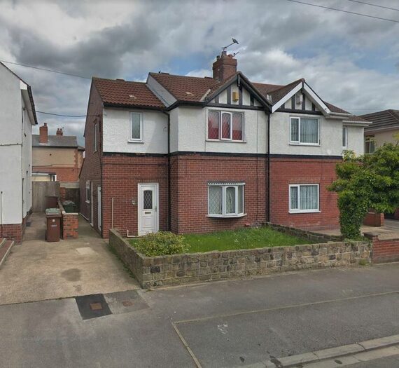3 Bedroom Semi-Detached House To Rent In Rhyl Street, West Yorkshire, WF7