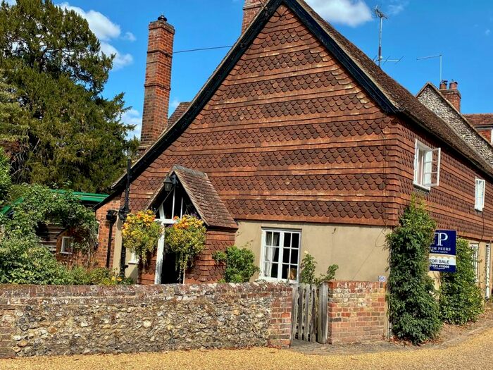 3 Bedroom Property For Sale In Hambleden Village, Henley-on-Thames, RG9