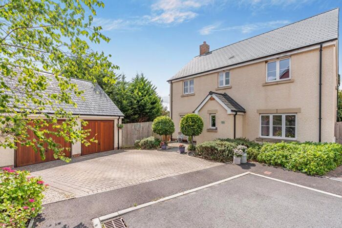 4 Bedroom Detached House For Sale In Clos Melin Coed, Little Mill, NP4