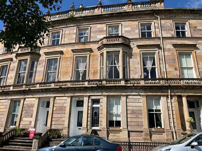 1 Bedroom Flat To Rent In Crown Circus, Glasgow, G12