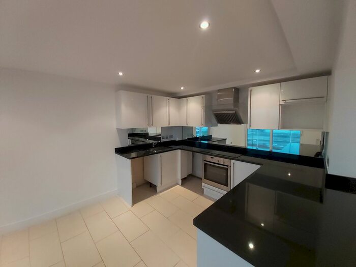 2 Bedroom Flat To Rent In Ayton Drive, Portland, DT5