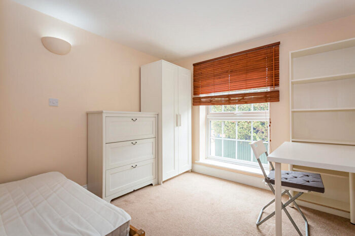 2 Bedroom Apartment To Rent In Gawcott Road, Buckingham, MK18