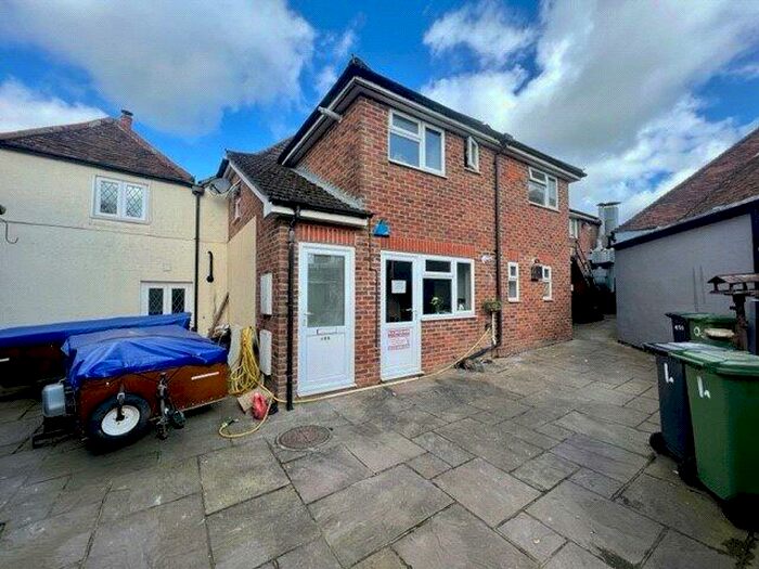 2 Bedroom Apartment To Rent In Fair Oak Road, Fair Oak, Eastleigh, Hampshire, SO50