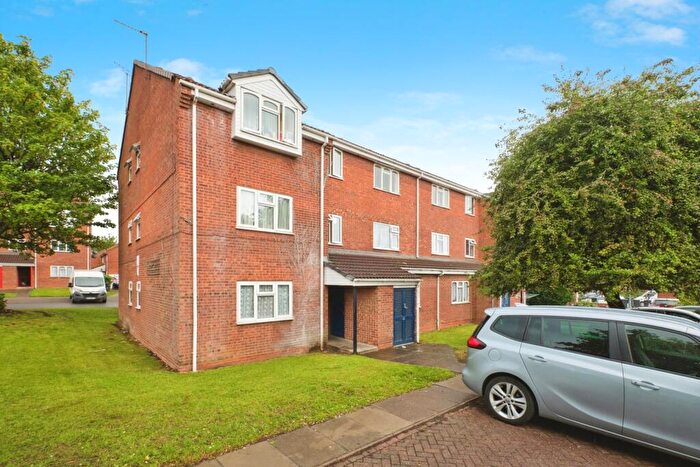 2 Bedroom Flat For Sale In Minster Drive, Birmingham, West Midlands, B10