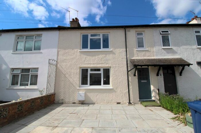 3 Bedroom Terraced House To Rent In Ash Grove, London, W5