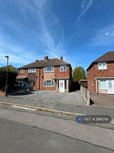 3 Bedroom Semi-Detached House To Rent In Kathleen Avenue, Bedworth, CV12
