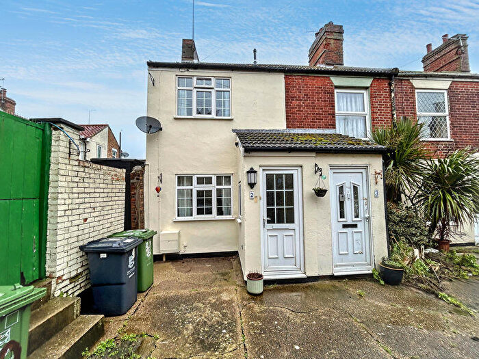 2 Bedroom End Of Terrace House For Sale In Riverside Road, Gorleston, NR31