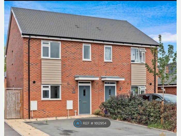 3 Bedroom Semi-Detached House To Rent In Poplar Drive, Meon Vale, Stratford-Upon-Avon, CV37