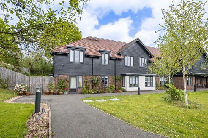 2 Bedroom Flat To Rent In Linum Lane, Five Ash Down, Uckfield, TN22