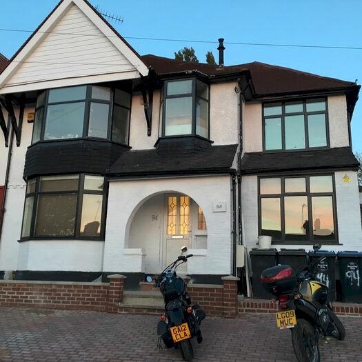 Studio To Rent In St Floor, Tanfield Avenue, Neasden, NW2