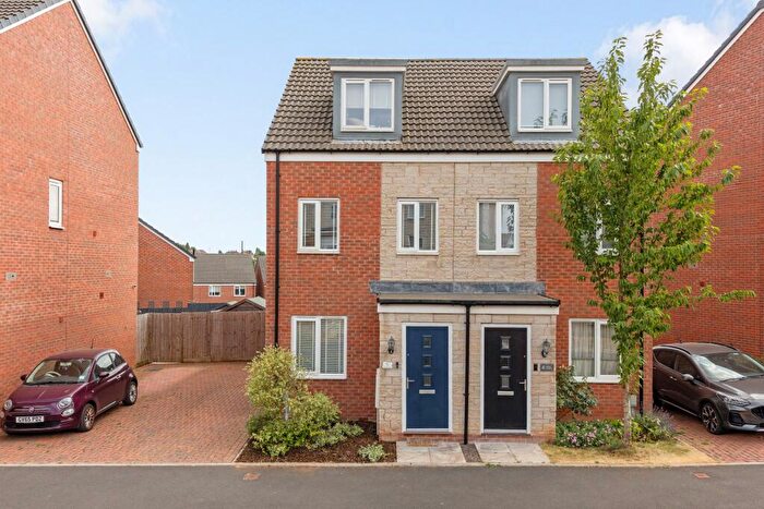 3 Bedroom Semi-Detached House For Sale In Dening Gardens, Bristol, BS5