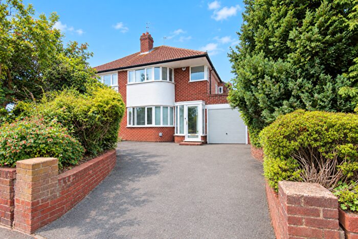 3 Bedroom Semi-Detached House For Sale In Dwellings Lane, Quinton, Birmingham, B32