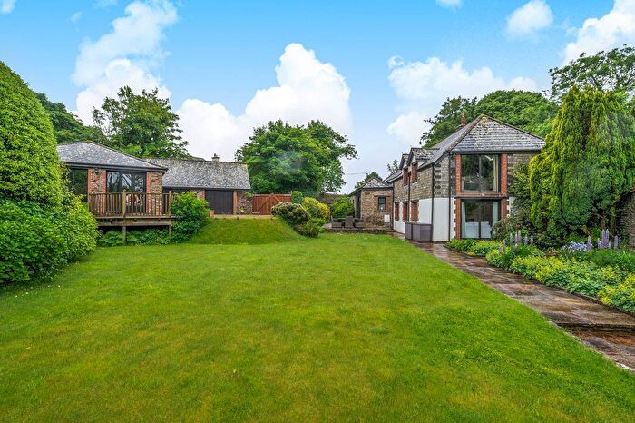 6 Bedroom Barn Conversion For Sale In Kingston, TQ7