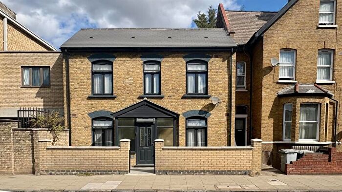 4 Bedroom House For Sale In Plashet Road, London, E13