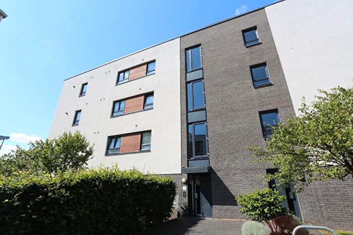 2 Bedroom Flat To Rent In Arneil Place, Crewe Toll, Edinburgh, EH5